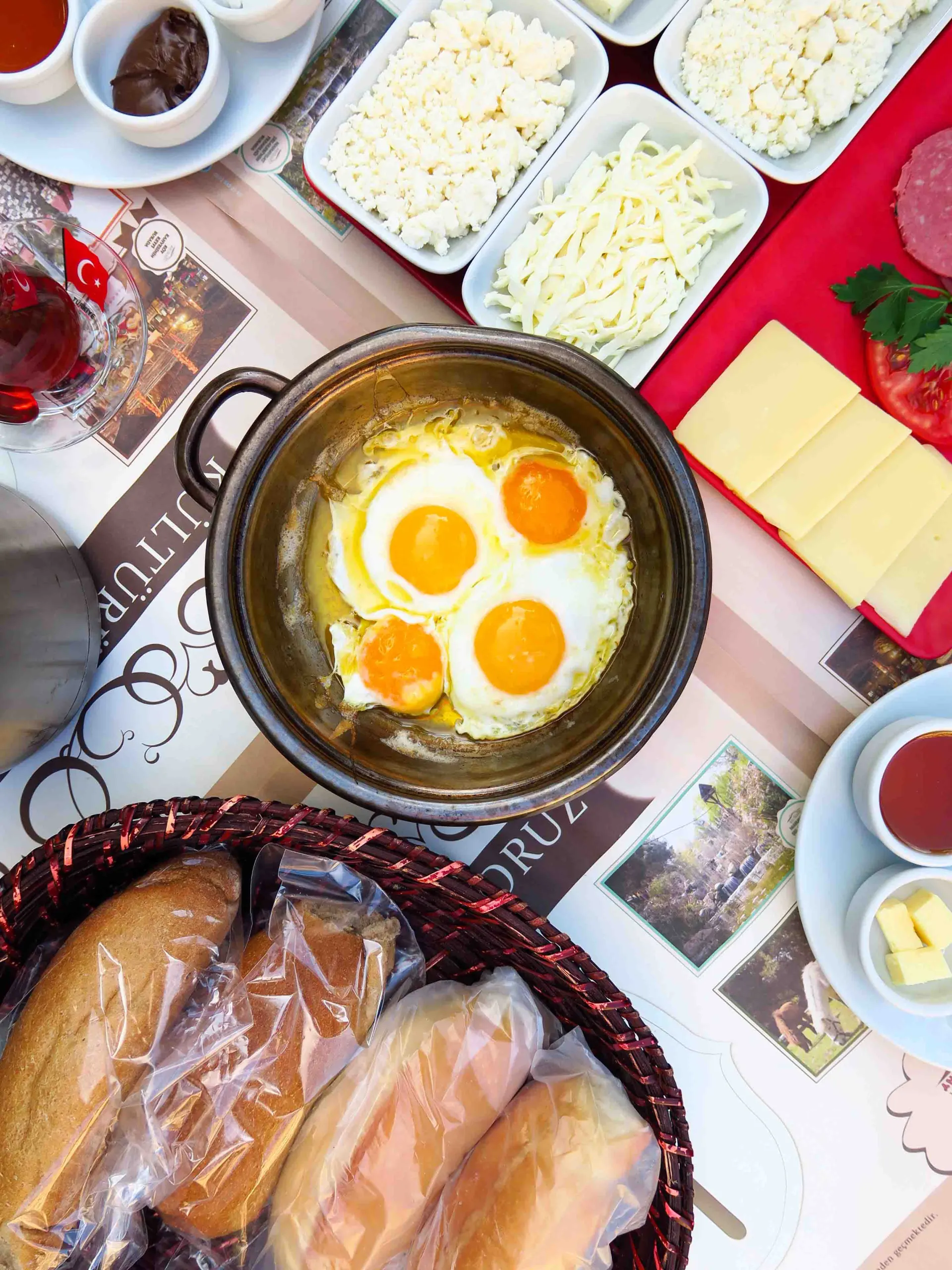 Antikköy açık büfe kahvaltı - zengin çeşitler